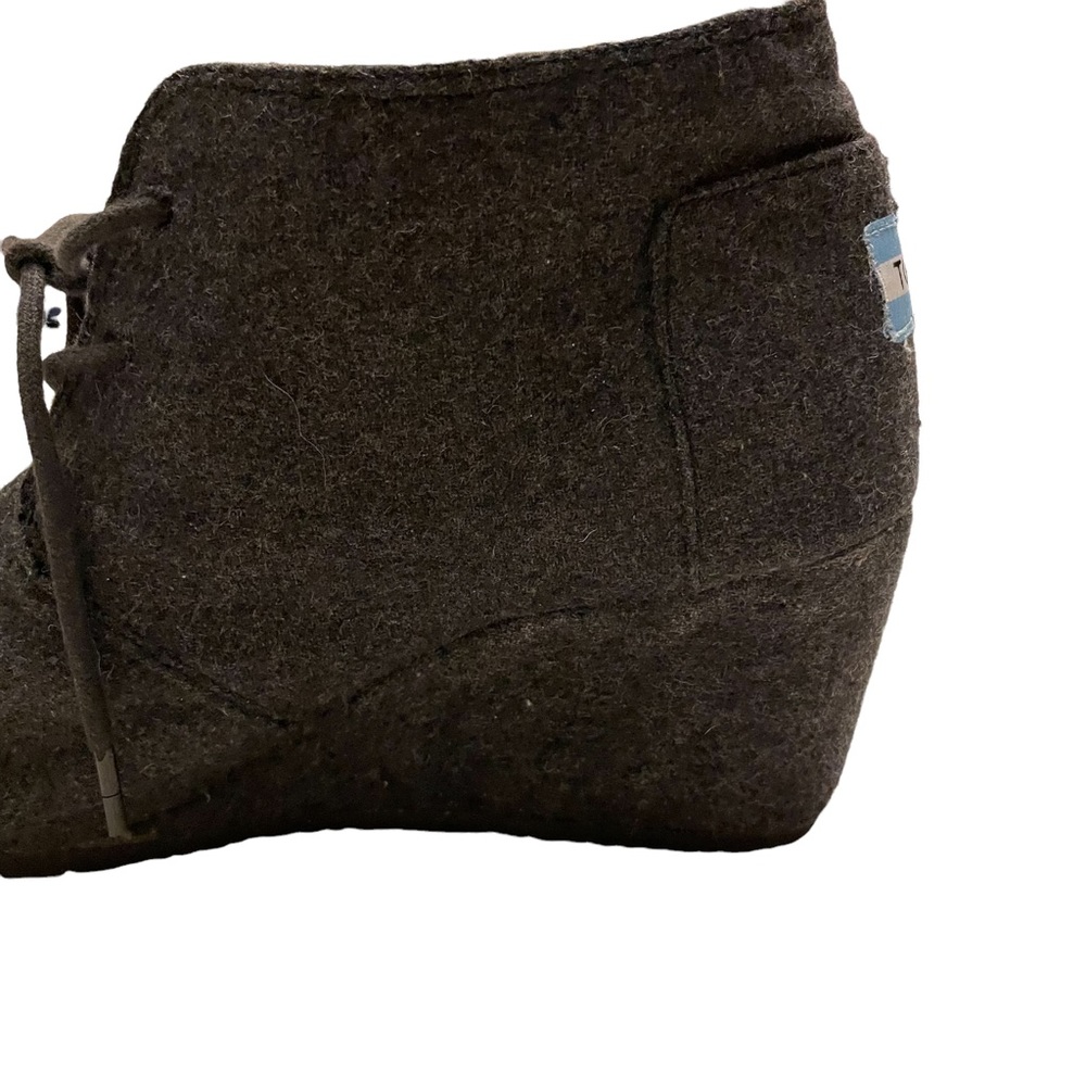 Toms Lace-up Gray Flannel Wedge Booties. Size 8.5 - Picture 9 of 9